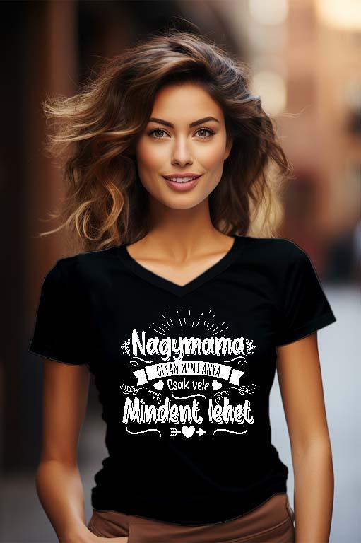 Nagymama olyan, mint anya - Mama Női V-nyakú Póló