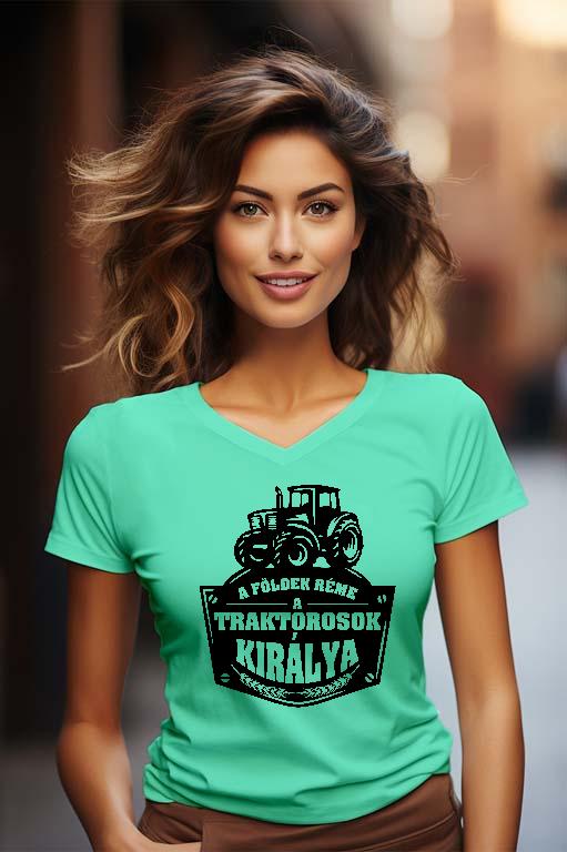 A földek réme a Traktorosok királya - Traktoros Női V-nyakú Póló