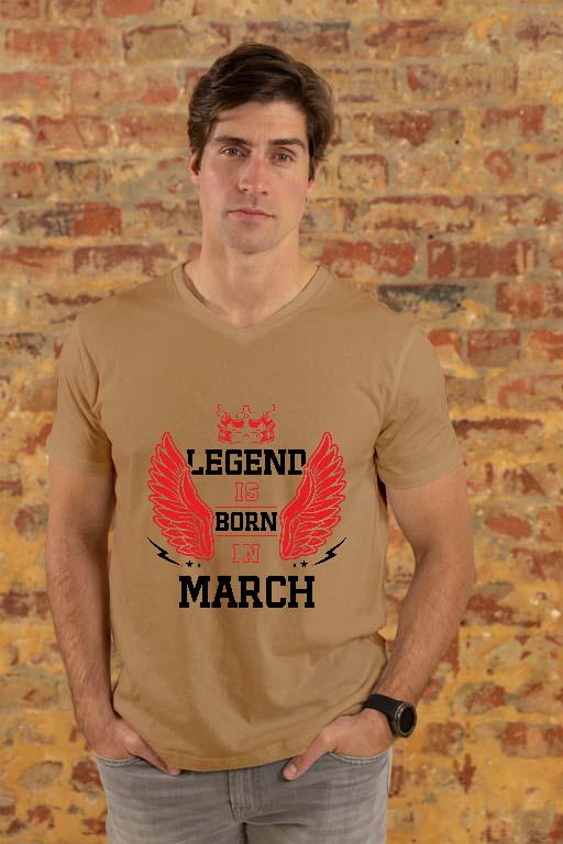 Legend is born in March - Születésnap Március Férfi V-nyakú Póló